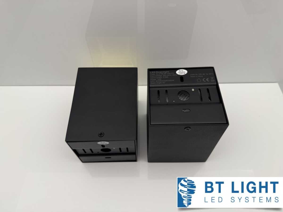 LED Aufbau,-Deckenleuchte quadratisch IP20, 14W, 40°, Dimmbar, CCT 3000K + 4000K + 5000K, schwarz, gold