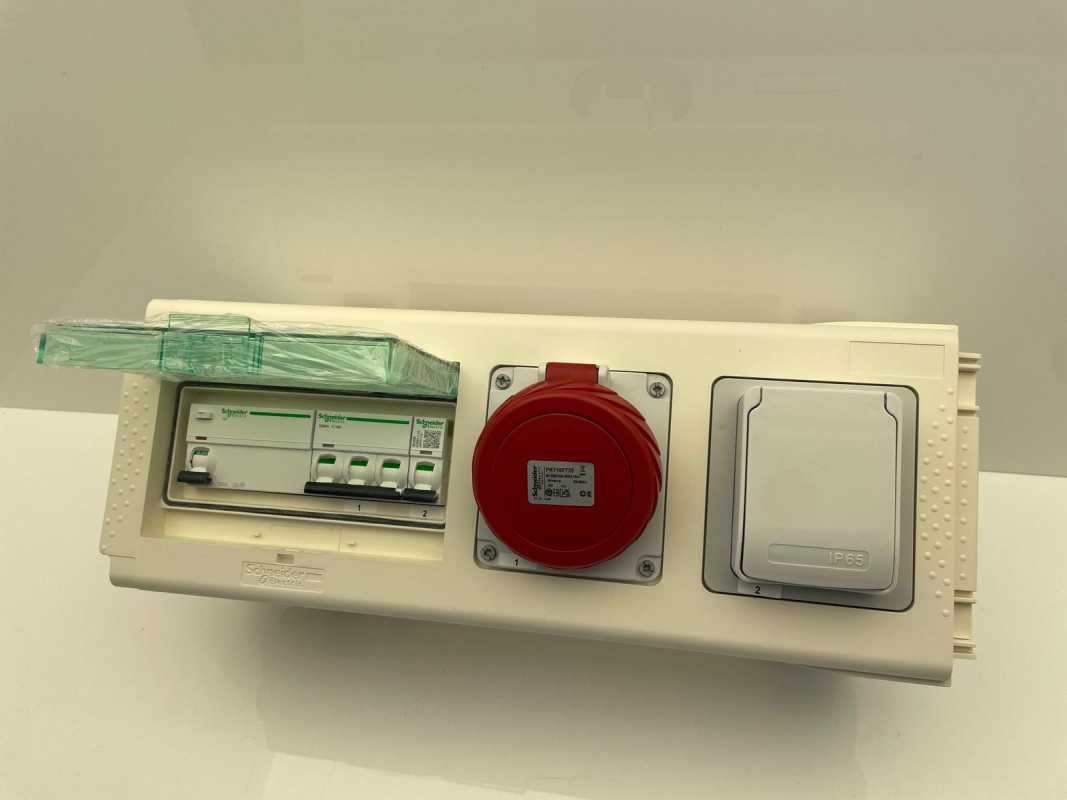 Schneider Electric Abgangskasten KSB32CP1S1C516FCH 1x CEE 16A, 1x Schuko